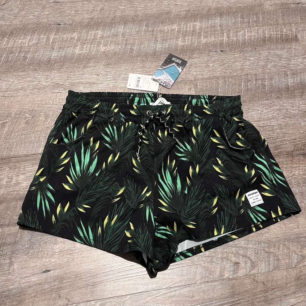 NWT Mosmann Women’s Athletic Swim Shorts – Size Large